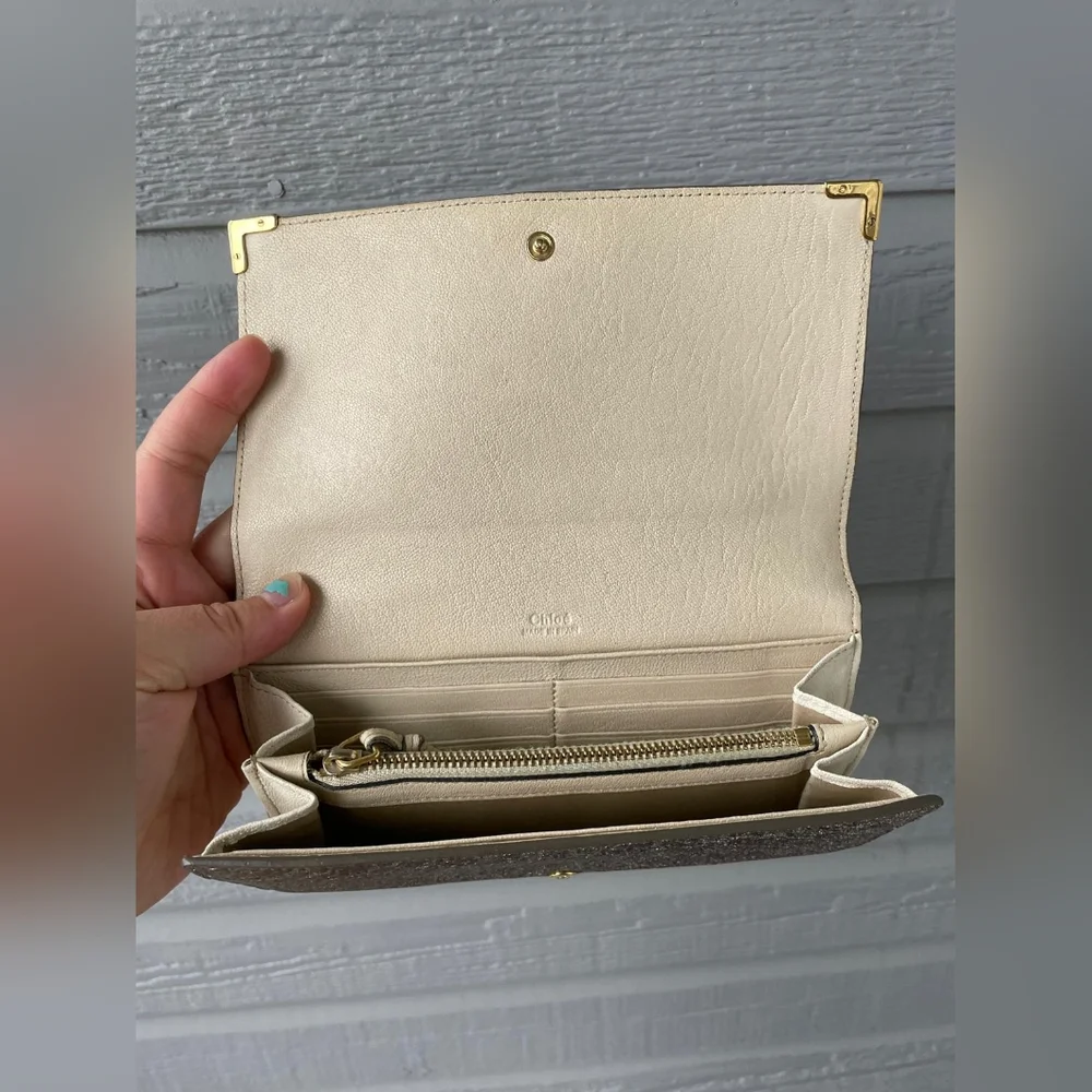 Cholé Flap Cover Metallic Leather Long Wallet-Rare - Picture 11 of 13
